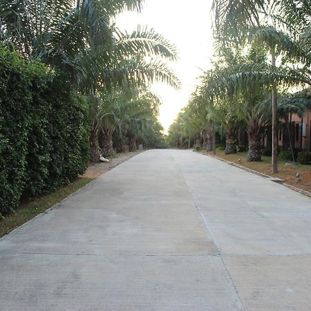 Palm Inn Khok Kloi Exterior foto